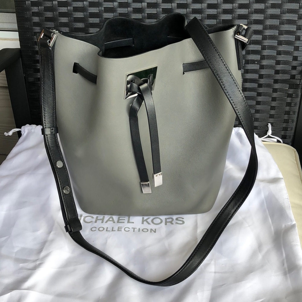 Michael Kors Collection Miranda bucket bag